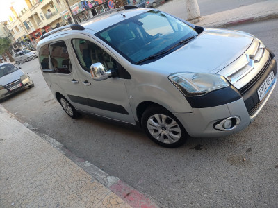 voitures-citroen-berlingo-2009-chelghoum-laid-mila-algerie