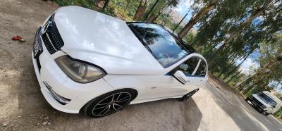 berline-mercedes-classe-c-2013-250-pack-sport-amg-constantine-algerie