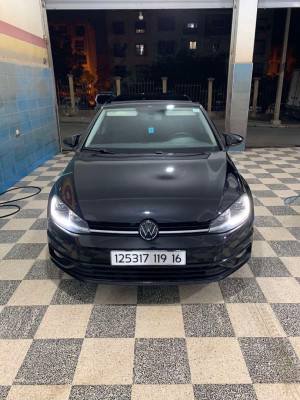 moyenne-berline-volkswagen-golf-7-2019-drive-blida-algerie