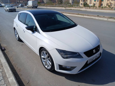 voitures-seat-leon-2014-msila-algerie