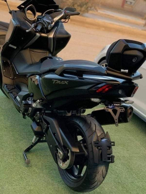 motos-scooters-yamaha-tmax-2019-tadjenanet-mila-algerie