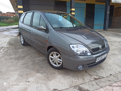 voitures-renault-scenic-2002-fairway-ramdane-djamel-skikda-algerie