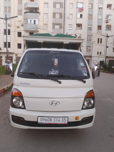 camion-hyundai-h100-2014-reghaia-alger-algerie