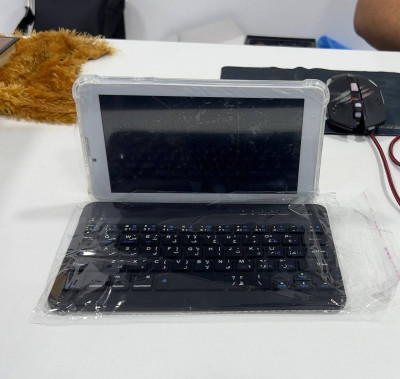2023 La plus récente tablette avec clavier 10 Algeria