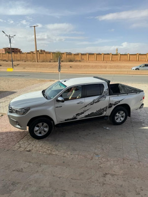 pickup-toyota-hilux-2020-legend-dc-4x4-pack-luxe-laghouat-algerie