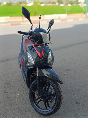 motos-scooters-st-sym-2021-bouira-algerie