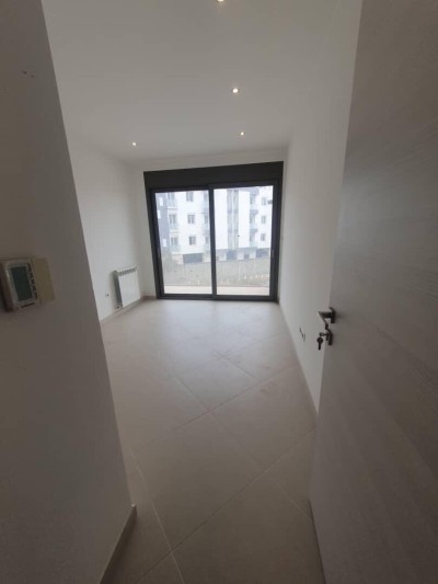 بيع شقة 4 غرف الجزائر حيدرة