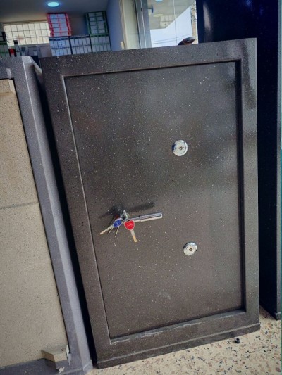 Coffre fort 1M double sérrures