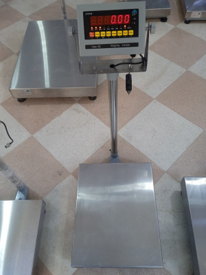Balance électronique avec indicateur de prix intégré TM-30A2 - innovex  Algerie