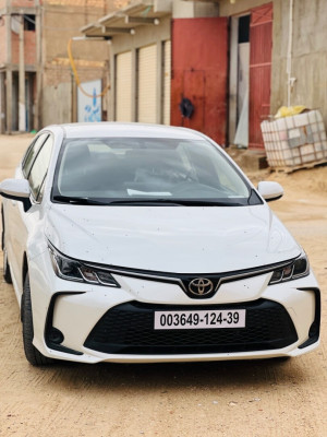 voitures-toyota-corolla-2024-hassani-abdelkrim-el-oued-algerie