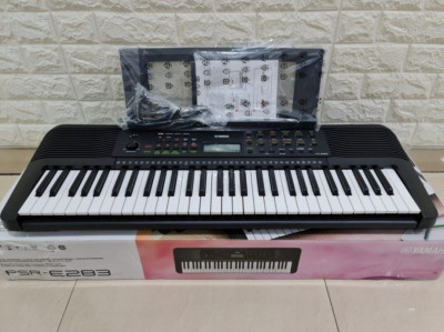 instruments-electriques-yamaha-piano-clavier-synthetiseur-psr-e283-table-pedale-constantine-algerie