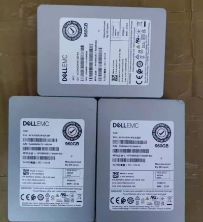 Disque Dell 960GB (1To) SSD PCIe NVMe 2.5"