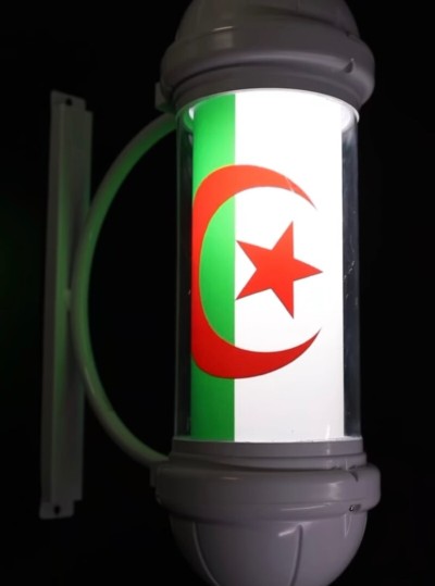 Drapeau lumineux rotatif 