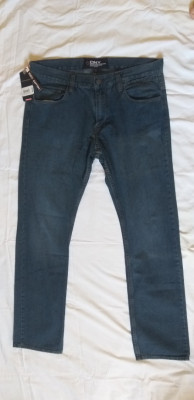 jeans-et-pantalons-devred-gouraya-tipaza-algerie