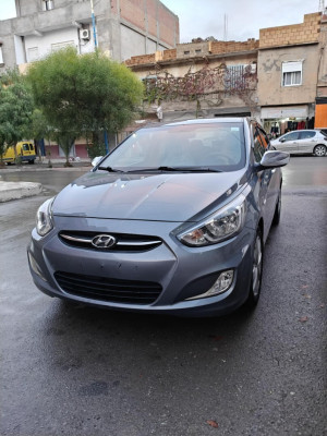 voitures-hyundai-accent-rb-5-portes-2018-prestige-ras-el-oued-bordj-bou-arreridj-algerie