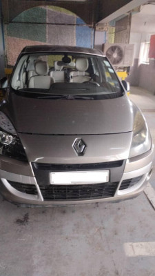 voitures-renault-grand-scenic-2010-el-achour-alger-algerie