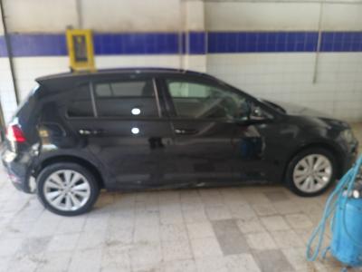 moyenne-berline-volkswagen-golf-7-2017-start-ben-aknoun-alger-algerie