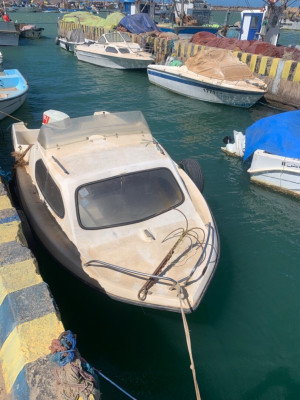 bateaux-rigide-glisseur-12-sidi-lakhdaara-mostaganem-algerie