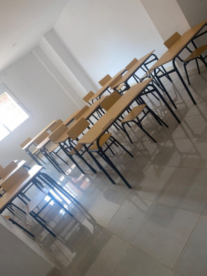 fournitures-et-articles-scolaires-tables-ain-el-turck-oran-algerie