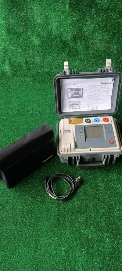 Testeur de résistance d'isolement Megger MIT520/2 - 5 kV