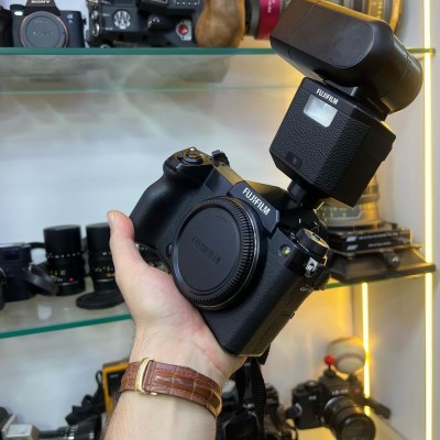 Fujifilm GFX100S 
