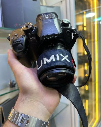 LUMIX GH4 + lens 12-60 G-Vario ASPH