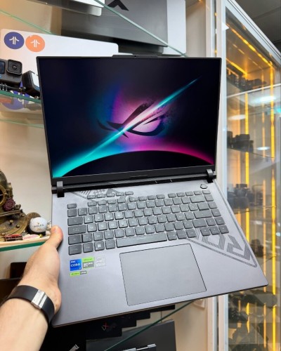 Asus ROG STRIX 15 i7-13650HX RTX4060  Disponible Chez Morsi store dz