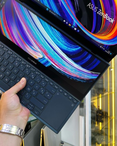 Vendu ASUS ZenBook 15 Pro Duo i7 Tactile 4K 16GB/1024GB, Carte Graphique Nvidia RTX3070 8GB