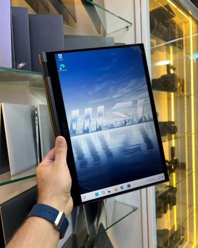 Msi Summit E14 Flip Evo i7-13eme P X360