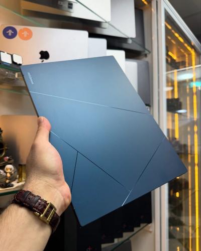 Asus ZenBook 14 ULTRA 7 Disponible Chez Morsi store dz