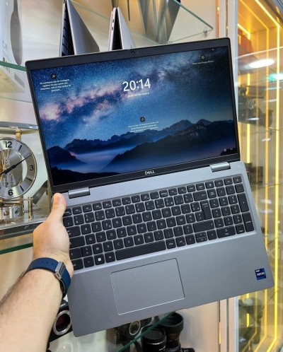 Dell Précision intel Xeon 32GB/512GB, Carte Graphique NVIDIA T1200, 4 Go GDDR6