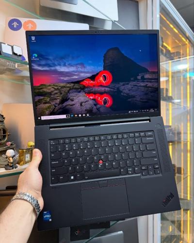 ThinkPad P1 i7-13e 64GB/2TB RTX 12GB Tactile  Disponible Chez Morsi store dz