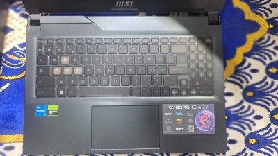 Msi Cyborg 15 A12VE AZERTY 15,6'' FHD IPS 144Hz i5-12450H 16GO DDR5 RAM 512GO SSD RTX4050 6GB GDDR6