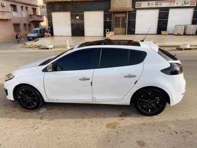 moyenne-berline-renault-megane-3-2014-gt-line-oran-algerie