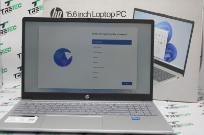 HP LAPTOP 15 I5-1235U 8GB 256GB SSD 15 FHD NEUF