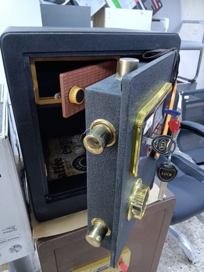 COFFRE FORT LOCALE ET IMPORTATION