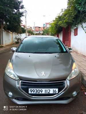 voitures-peugeot-208-2012-zeralda-alger-algerie