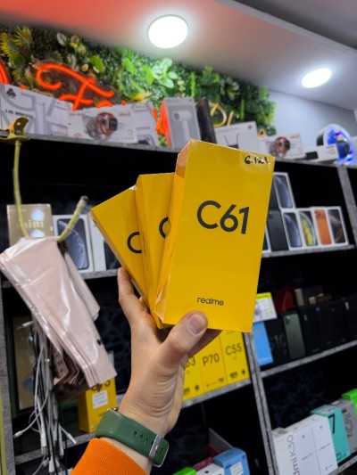 Realme C61 