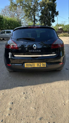 moyenne-berline-renault-megane-3-2012-privilege-les-eucalyptus-alger-algerie