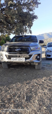 utilitaire-toyota-hilux-44-2020-larhat-tipaza-algerie