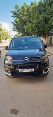 voitures-citroen-berlingo-2023-chlef-algerie