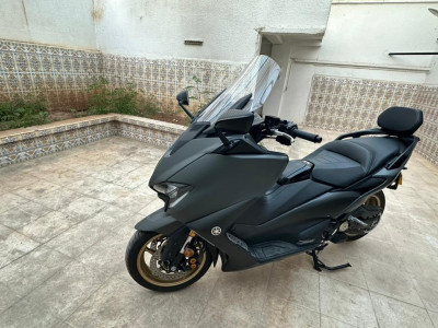 motos-scooters-yamaha-t-max-mohammadia-alger-algerie