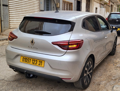 voitures-renault-clio-2023-zencamera-bir-el-djir-oran-algerie