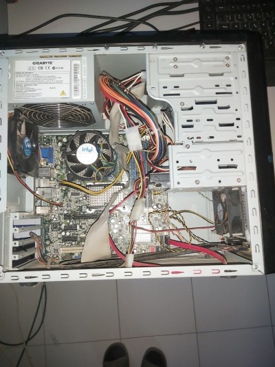 Boitier Gigabyte mini tour occasion