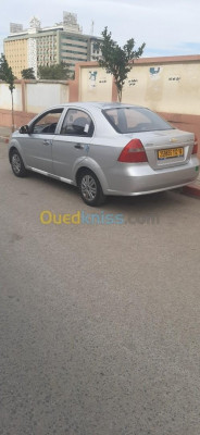 voitures-chevrolet-aveo-4-portes-2012-hussein-dey-alger-algerie