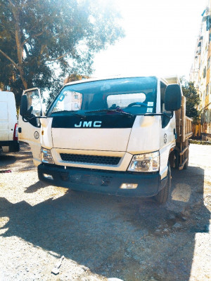 camion-jmc-2015-alger-centre-algerie