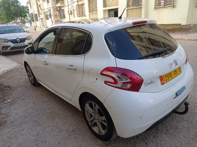 citadine-peugeot-208-2015-allure-relizane-algerie