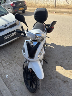 motos-et-scooters-sym-ze-2020-rouiba-alger-algerie