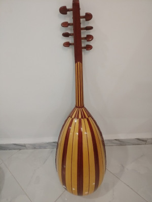 instrument-a-cordes-kouitra-hydra-alger-algerie