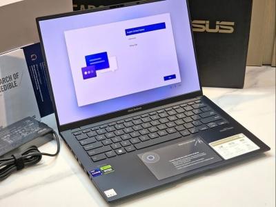 ASUS ZENBOOK 14 OLED/INTEL I9-13900H/48 GO DDR5/DISK 2TERA NVME/RTX 4070 08 GB/14.5 2K TACTILE OLED 